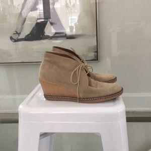 Donald J Pliner wedges